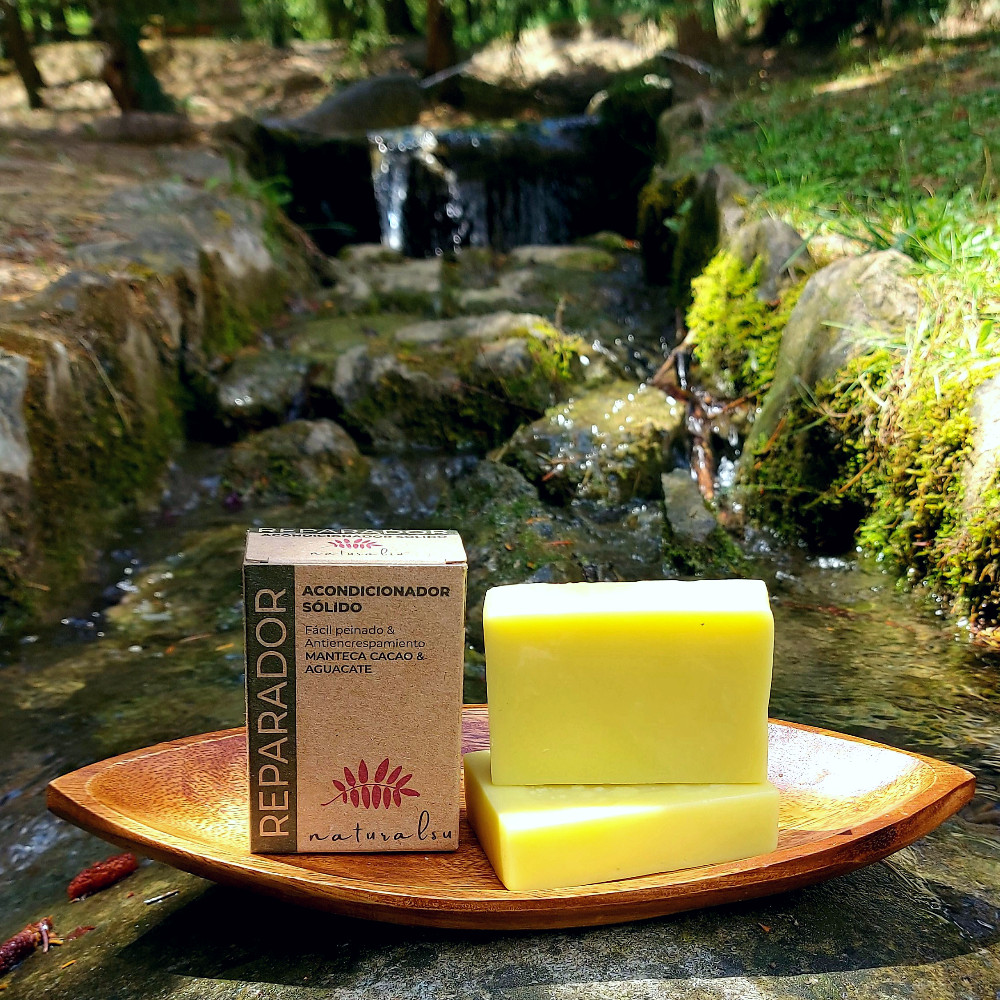 champú sólido purificante · shikakai & maní con esencia oriental champú sólido purificante · shikakai & maní con esencia oriental
